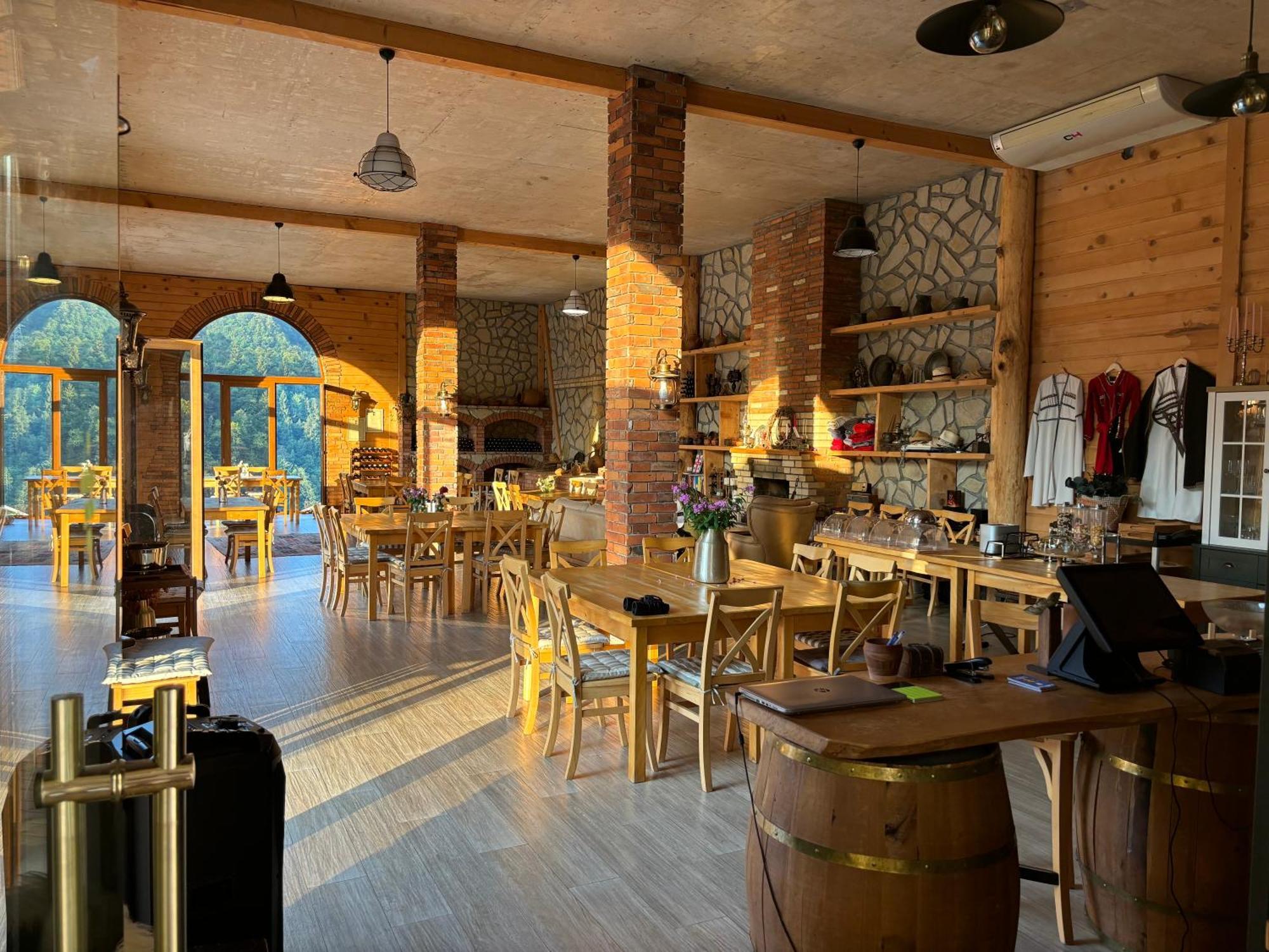 Hotel Chateau Iveri Varjanisi Екстер'єр фото